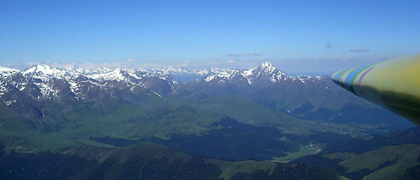 La chaîne des Pyrénées